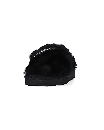 360 degree animation of product Mini Girls Black Crossover Faux Fur Slippers frame-22