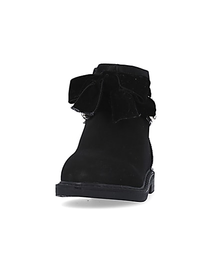 360 degree animation of product mINI gIRLS Black Front Bow Ankle BootS frame-22