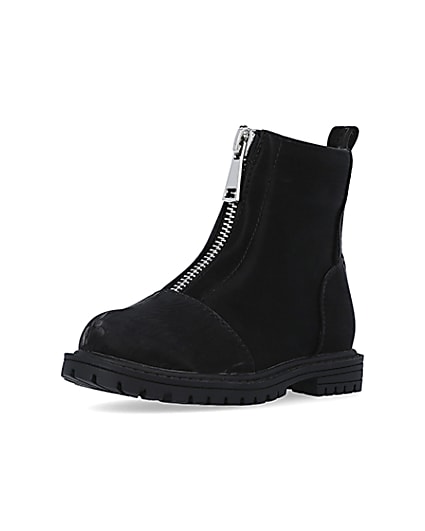 360 degree animation of product Mini girls Black front Zip Boots frame-0