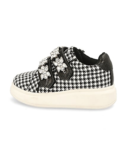 360 degree animation of product Mini girls black houndstooth trainers frame-4