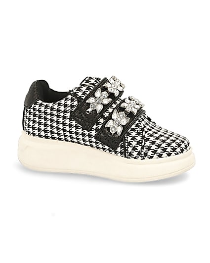 360 degree animation of product Mini girls black houndstooth trainers frame-16