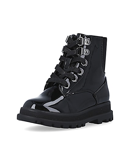 360 degree animation of product Mini girls black patent hiker boots frame-0