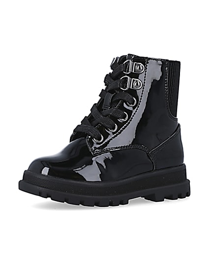 360 degree animation of product Mini girls black patent hiker boots frame-1