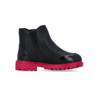 360 degree animation of product mINI Girls Black Pink Sole Boots frame-15