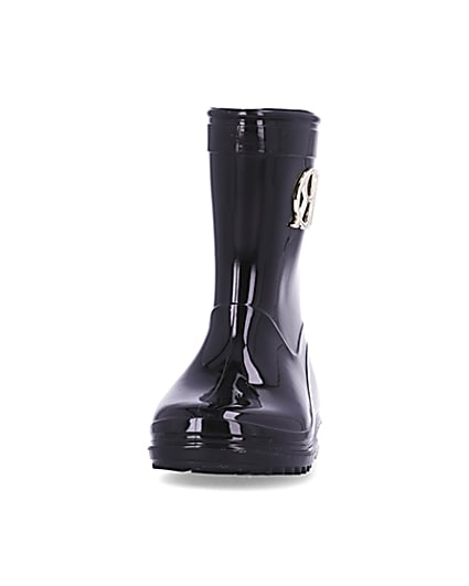 360 degree animation of product Mini girls black RI branded wellie boots frame-22