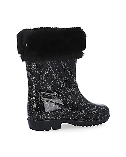 360 degree animation of product Mini girls black RI faux fur wellie boots frame-13