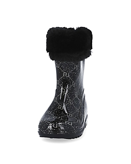 360 degree animation of product Mini girls black RI faux fur wellie boots frame-22