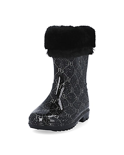 360 degree animation of product Mini girls black RI faux fur wellie boots frame-23