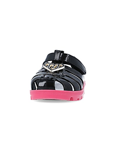 360 degree animation of product Mini girls black RI jelly sandals frame-22