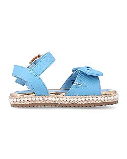 360 degree animation of product Mini Girls Blue Pearl Embellished Sandals frame-15