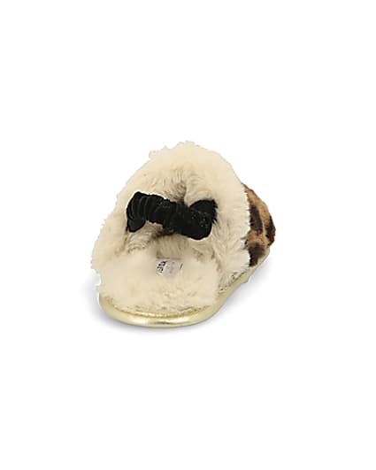 360 degree animation of product Mini girls brown leopard faux fur slippers frame-10