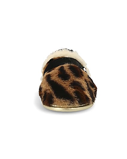 360 degree animation of product Mini girls brown leopard faux fur slippers frame-21
