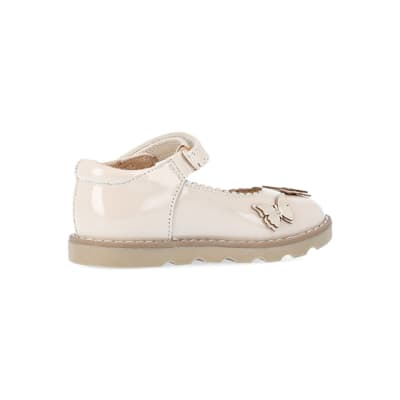 360 degree animation of product Mini girls cream Butterfly Mary Jane shoes frame-13
