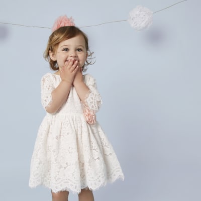 Mini girls cream lace corsage dress