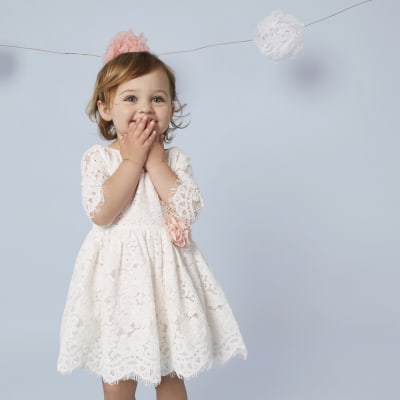 Mini girls cream lace corsage dress