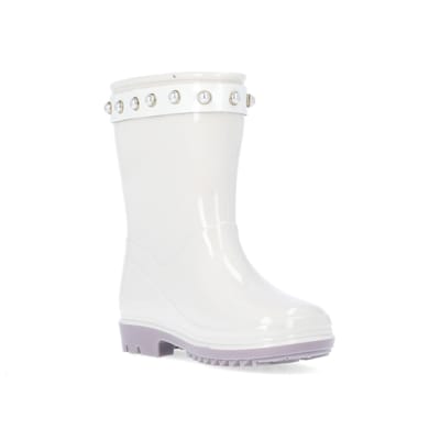 360 degree animation of product Mini girls cream RI heart pearl wellie boots frame-18