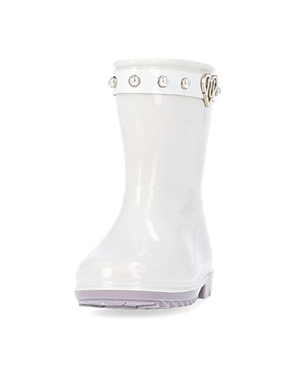 360 degree animation of product Mini girls cream RI heart pearl wellie boots frame-22