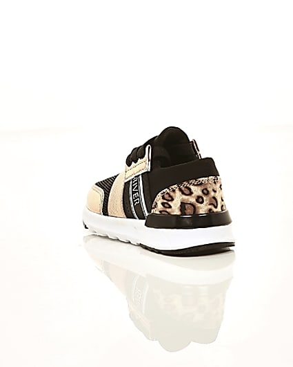360 degree animation of product Mini girls gold leopard print runner trainers frame-18