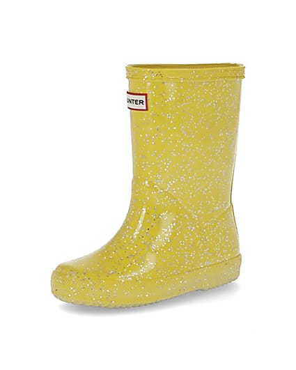 360 degree animation of product Mini girls Hunter yellow glitter wellie boots frame-1