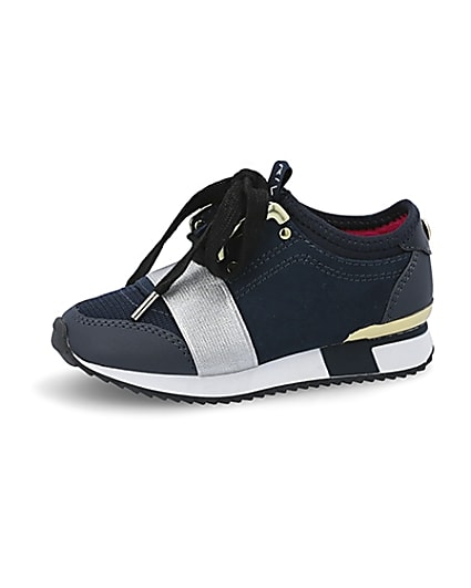 360 degree animation of product Mini girls navy runner trainers frame-2