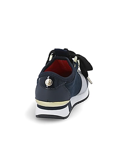 360 degree animation of product Mini girls navy runner trainers frame-10