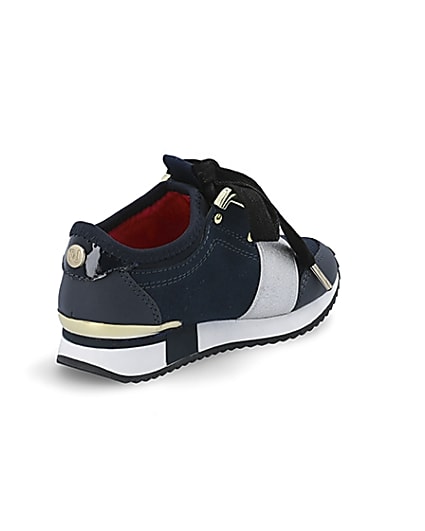 360 degree animation of product Mini girls navy runner trainers frame-12