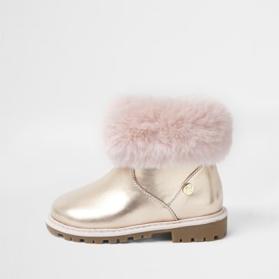 Mini girls pink faux fur trim boots | River Island