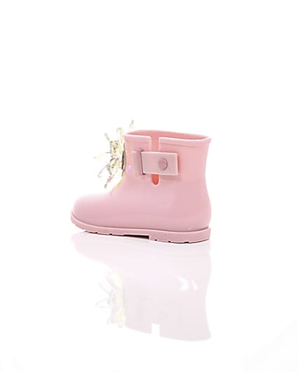 360 degree animation of product Mini girls pink patent 3D embellished wellies frame-19