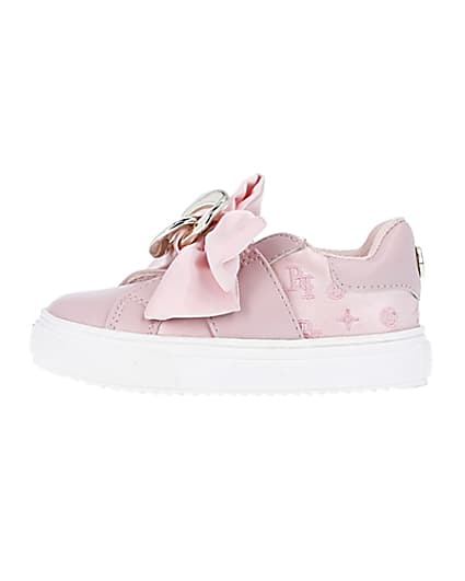 360 degree animation of product Mini girls pink velcro satin bow trainers frame-3