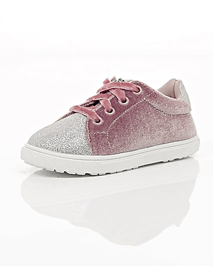 360 degree animation of product Mini girls pink velvet lace-up trainers frame-0