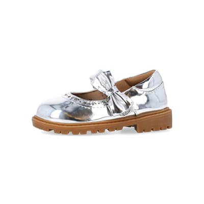 360 degree animation of product Mini girls silver bow mary jane shoes frame-2