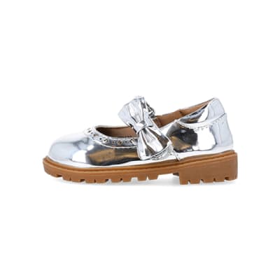 360 degree animation of product Mini girls silver bow mary jane shoes frame-3