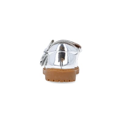 360 degree animation of product Mini girls silver bow mary jane shoes frame-9