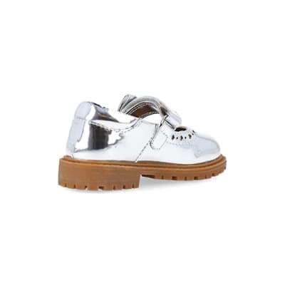 360 degree animation of product Mini girls silver bow mary jane shoes frame-12
