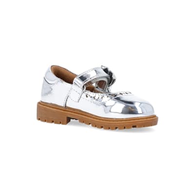 360 degree animation of product Mini girls silver bow mary jane shoes frame-17