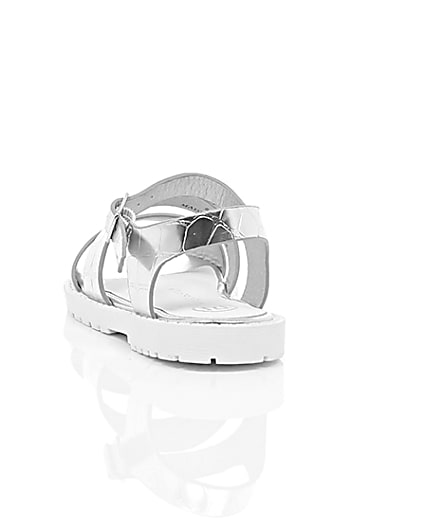 360 degree animation of product Mini girls silver croc chunky sandals frame-17