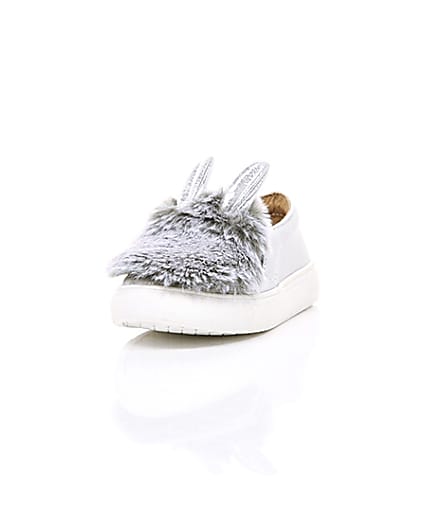 360 degree animation of product Mini girls silver tone faux fur plimsolls frame-2