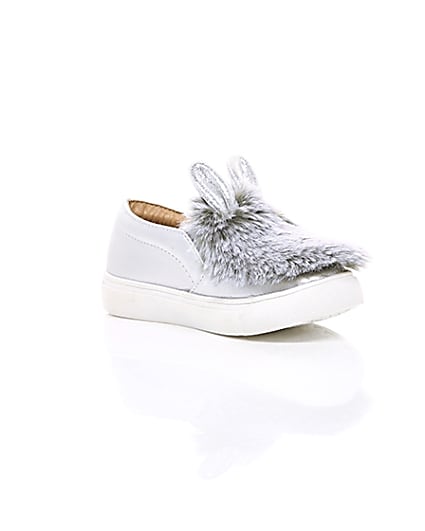 360 degree animation of product Mini girls silver tone faux fur plimsolls frame-7