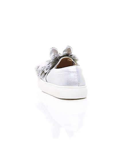 360 degree animation of product Mini girls silver tone faux fur plimsolls frame-17
