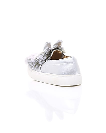 360 degree animation of product Mini girls silver tone faux fur plimsolls frame-18