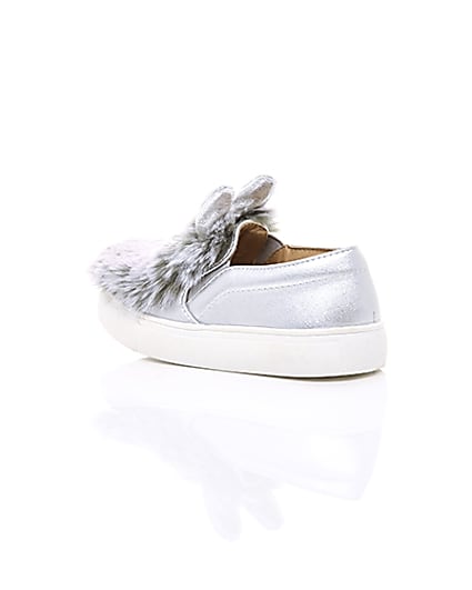 360 degree animation of product Mini girls silver tone faux fur plimsolls frame-19