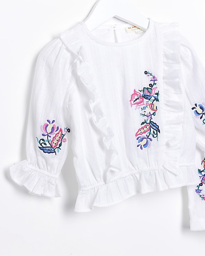 Mini girls white floral embroidered short set