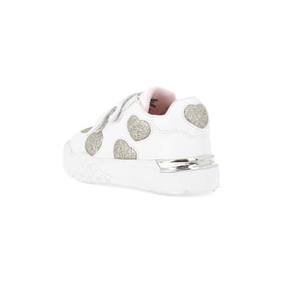 360 degree animation of product Mini girls White Glitter Heart trainers frame-6
