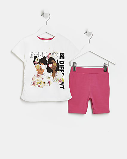 Mini girls white graphic t-shirt outfit