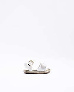 Mini Girls White Pearl Embellished Sandals