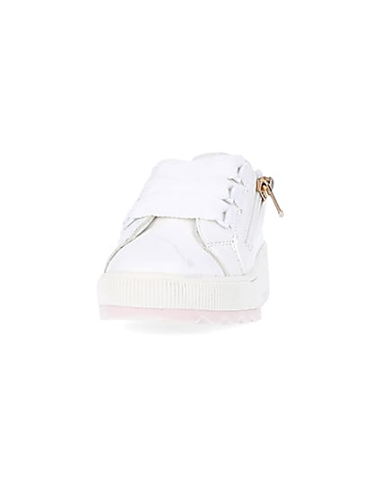 360 degree animation of product Mini girls white side zip trainers frame-22