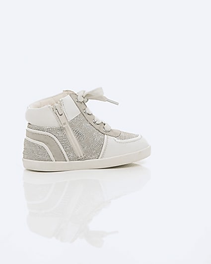 360 degree animation of product Mini girls white textured hi top trainers frame-11
