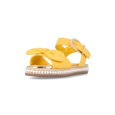 Little girl hot sale yellow sandals