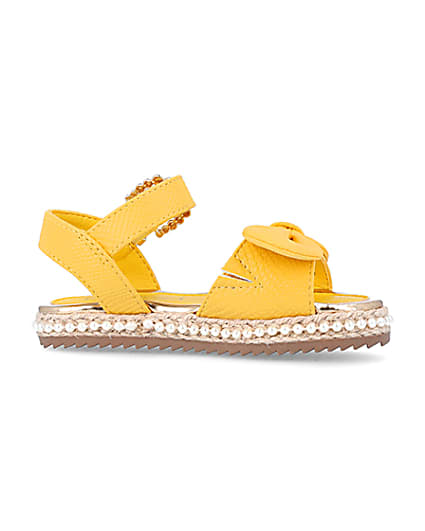 360 degree animation of product Mini Girls Yellow Pearl Embellished Sandals frame-16