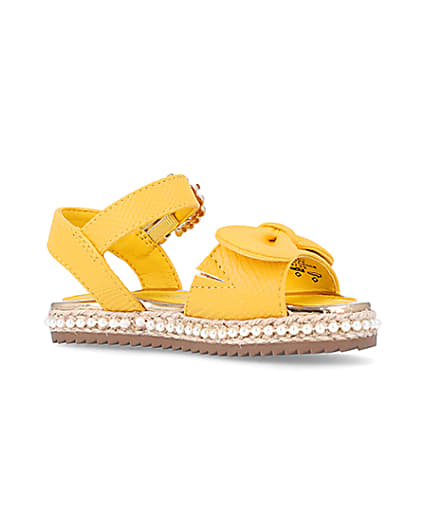 360 degree animation of product Mini Girls Yellow Pearl Embellished Sandals frame-17